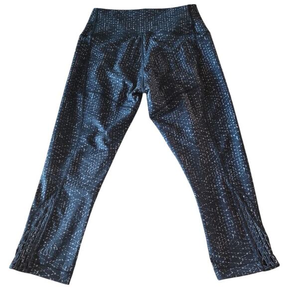 Lululemon True Self Crop II Samba Snake Battleship Black Leggings,  Yoga Pilates - Picture 8 of 16